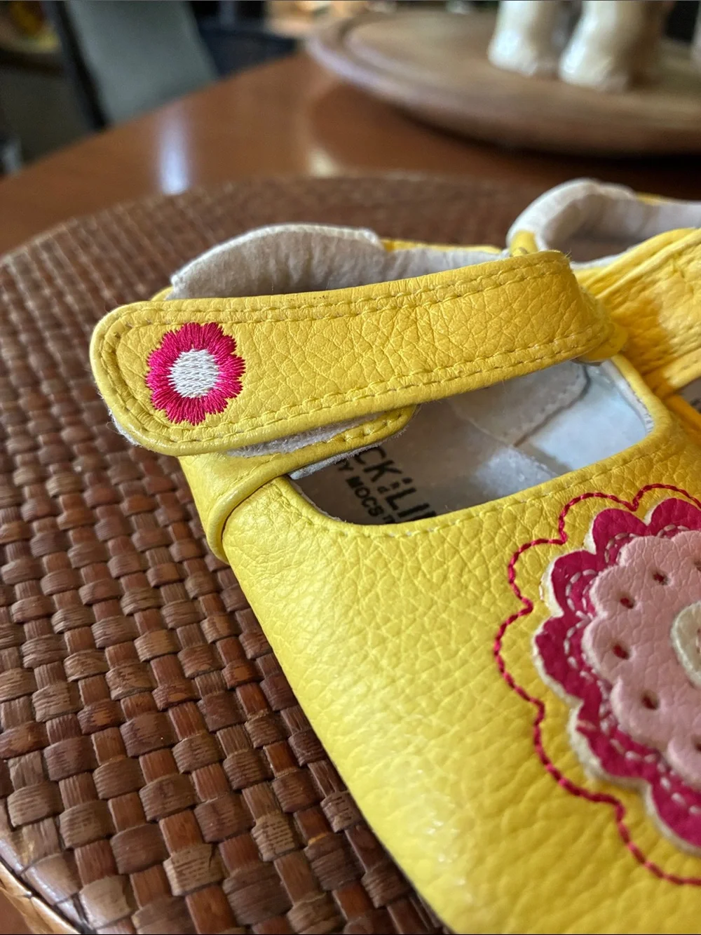 Jack & Lily yellow leather infant Mary Jane shoes SZ 0-6 Mths